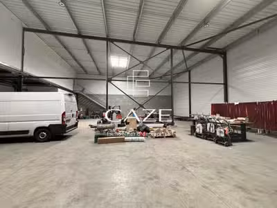 Loue local activités 713m² prox sortie 24 Tresses