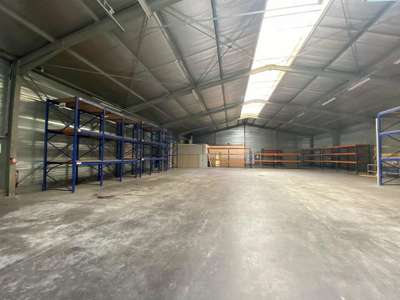Dépôt entrepôt 729m² à louer à Trévoux