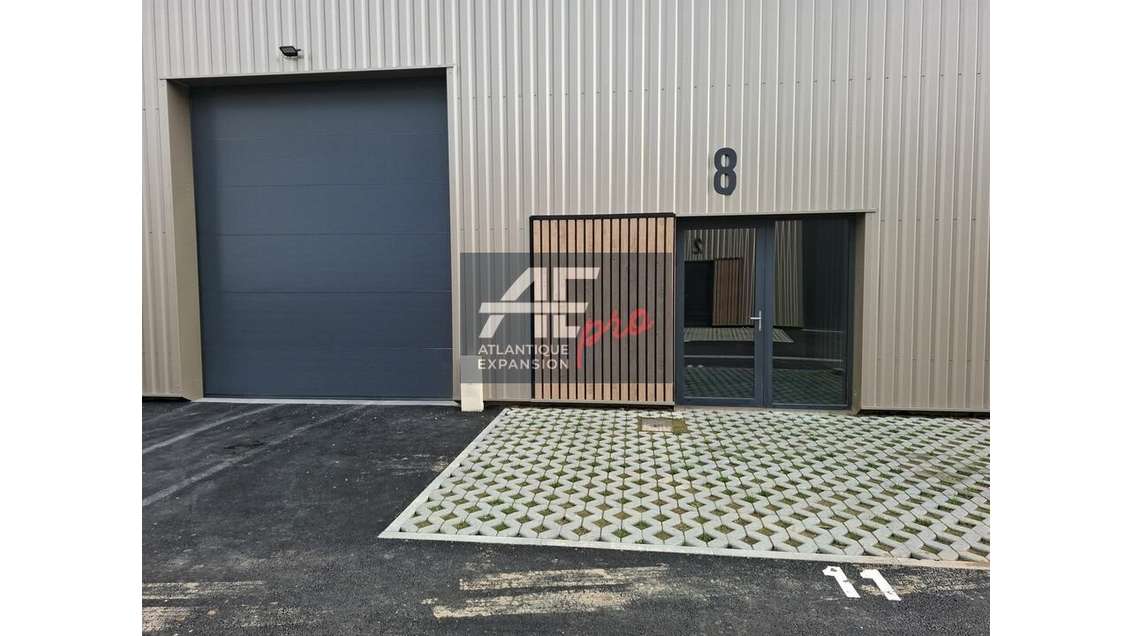 A louer local d'activité de 144m² à Trignac