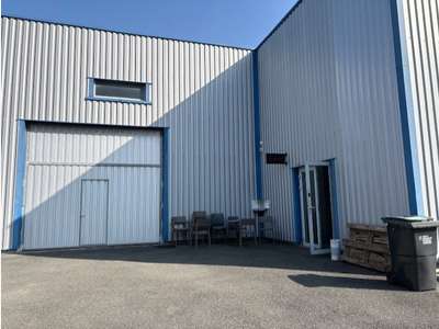 A louer local d'activité 350m² rare sur Urrugne