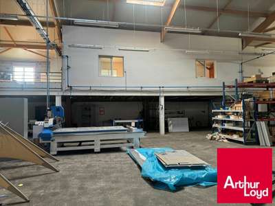 Location Locaux d'activités - Entrepôts à Ustaritz