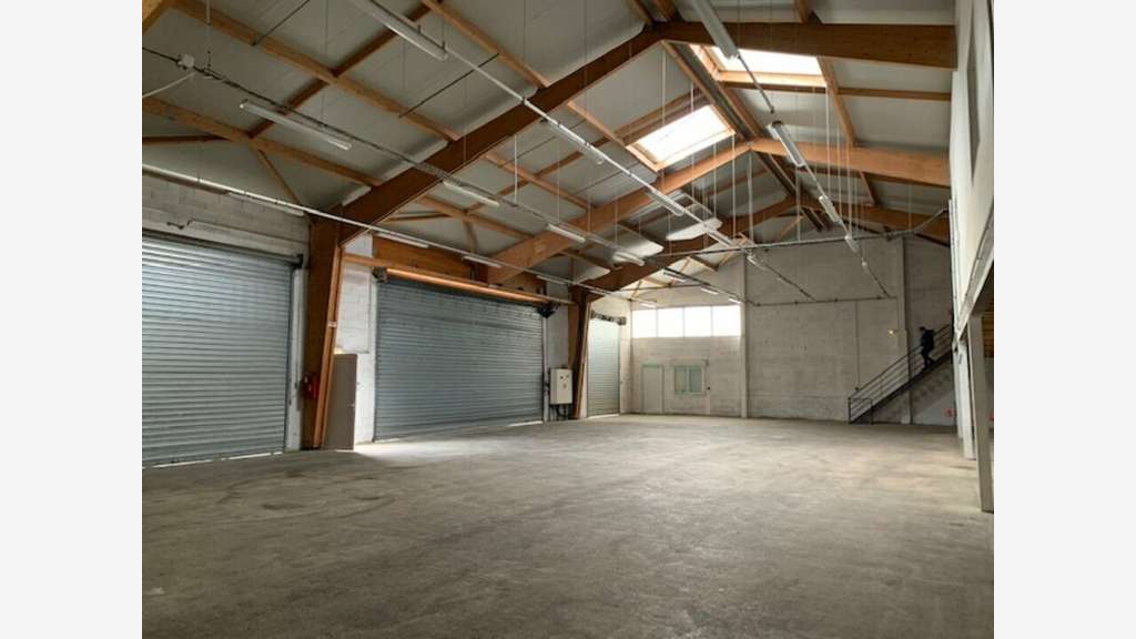 A louer dépôt local d'activité 626m² à Ustaritz