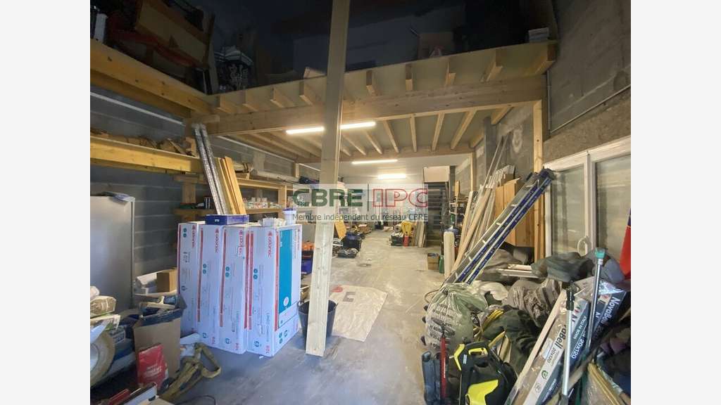 LOCATION - REF : 8499EL