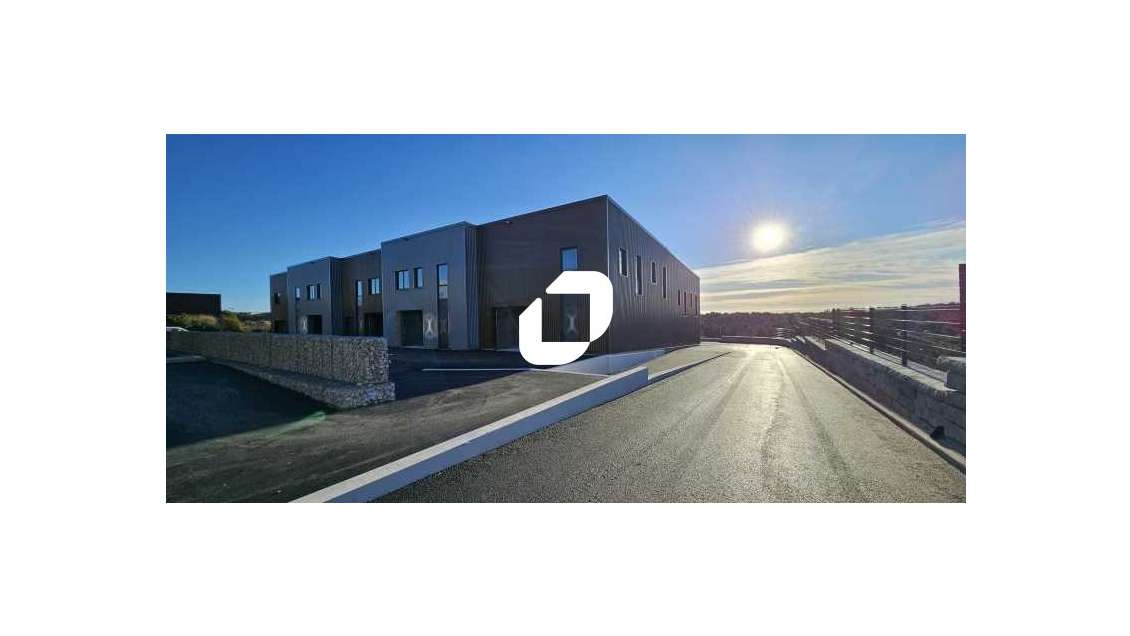 A louer Local d'activité 355m² Vailhauques