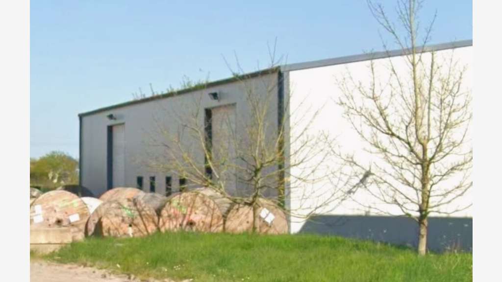 Local d'activité Vair sur Loire