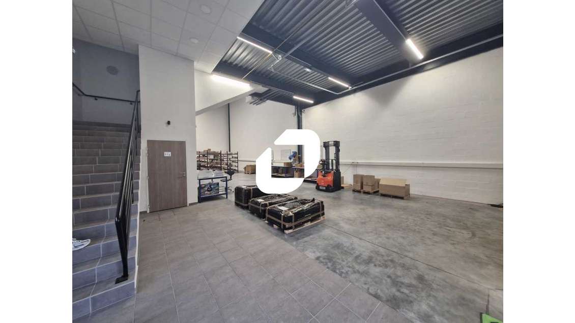 A louer Local d'activité 282m² Vaires sur marne