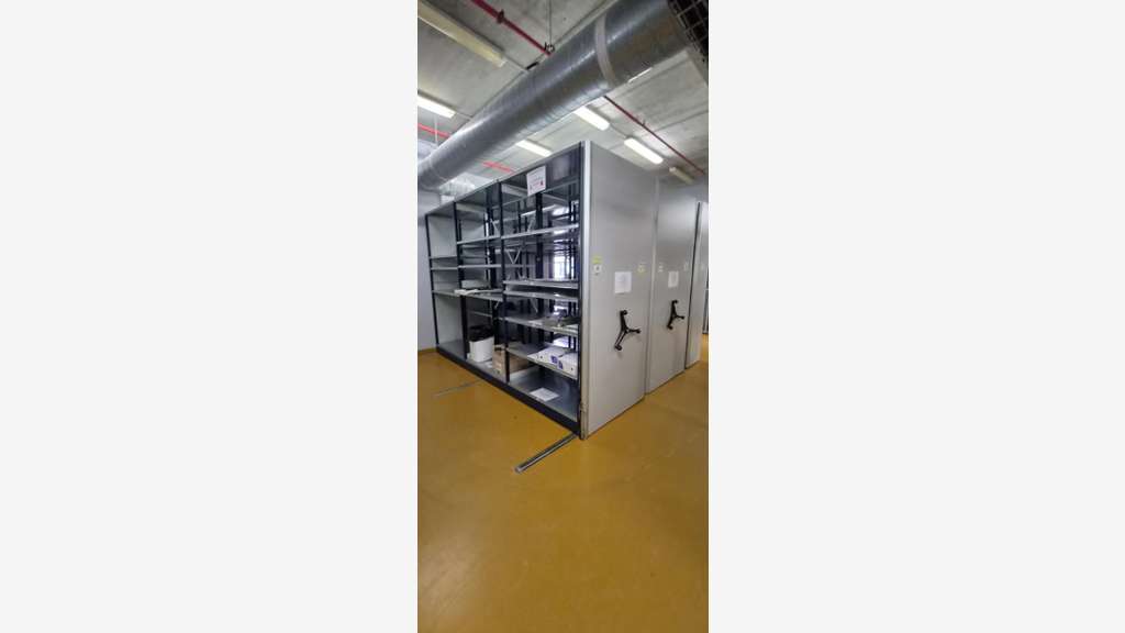 À louer ou à vendre – Laboratoires de 6 000 m² à V