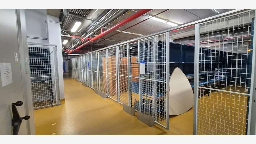 À louer ou à vendre – Laboratoires de 6 000 m² à V