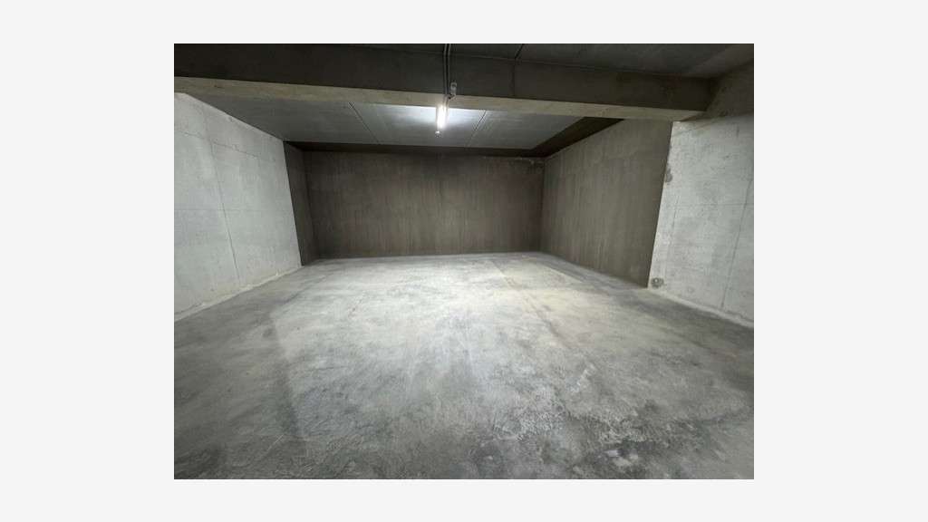 A louer entrepôt neuf 262m² Sophia Antipolis