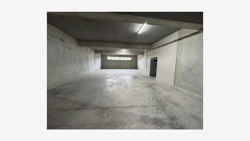 A louer entrepôt neuf 502m² à Sophia Antipolis
