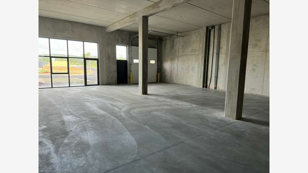 Local d'activité 257m² à louer à Valence Sud