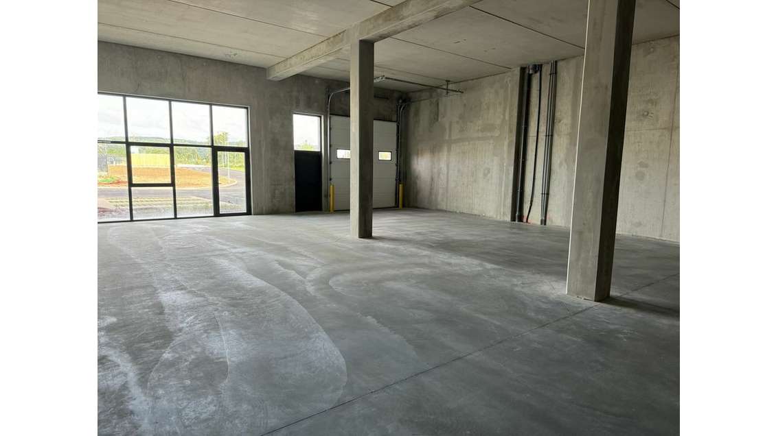 Local d'activité 257m² à louer à Valence Sud