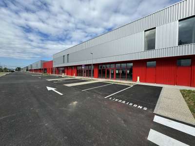 Location Locaux d'activités - Entrepôts à Valence