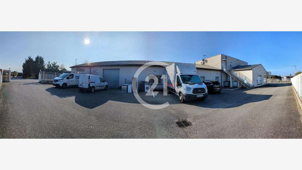 Location bâtiment 482m² à Beaumont les Valence