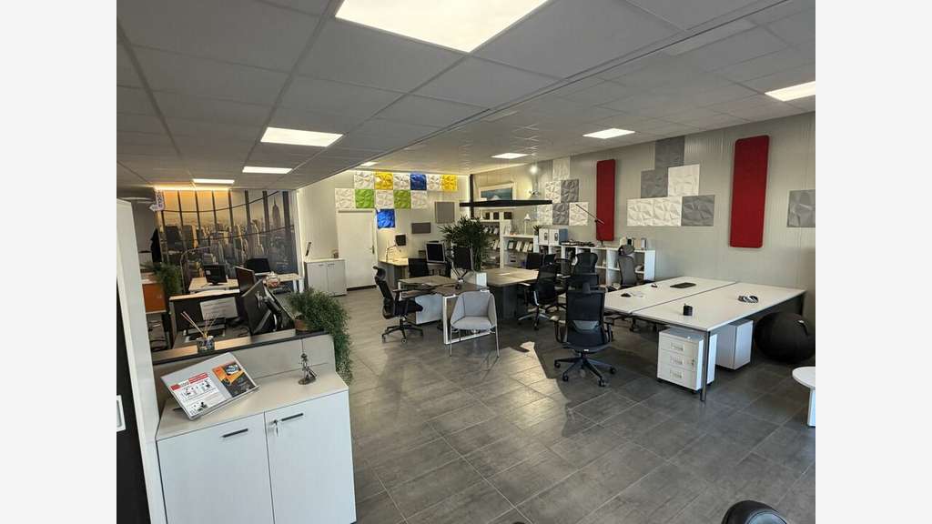 Entrepôts et bureaux à louer Valence Zone Auréats