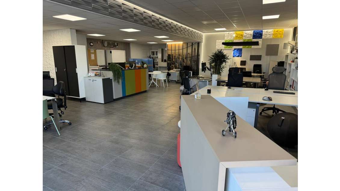 Entrepôts et bureaux à louer Valence Zone Auréats