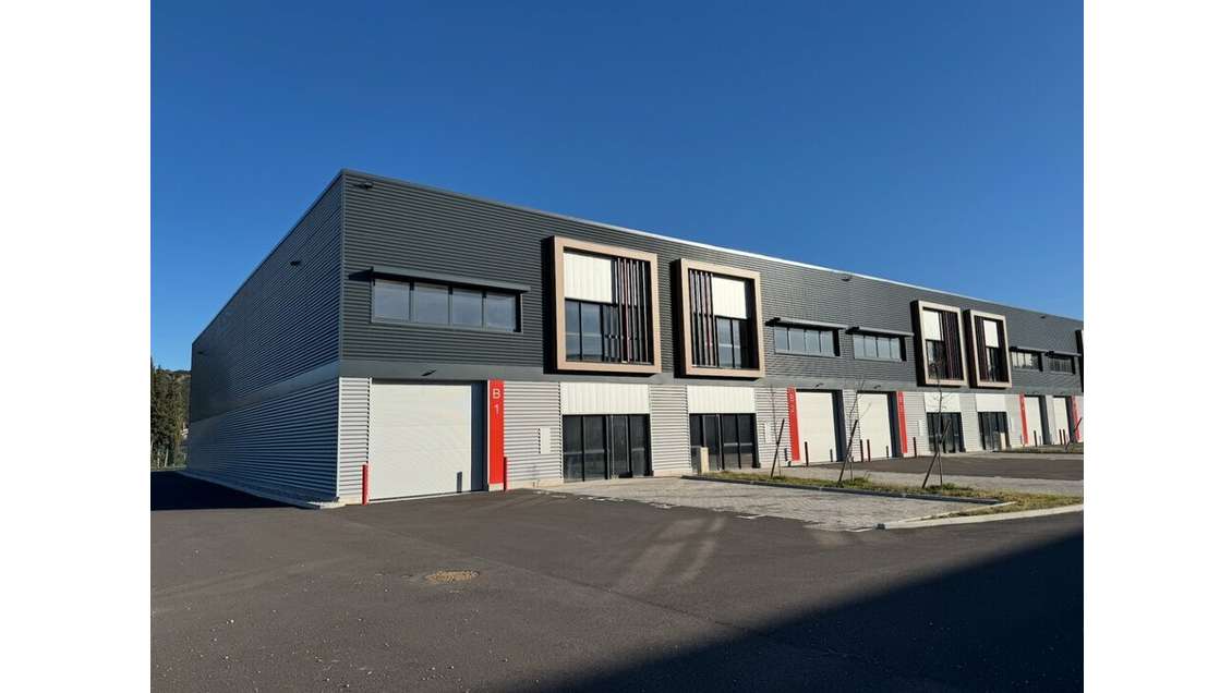 Local d'activité 383m² à louer zone Est de Valence