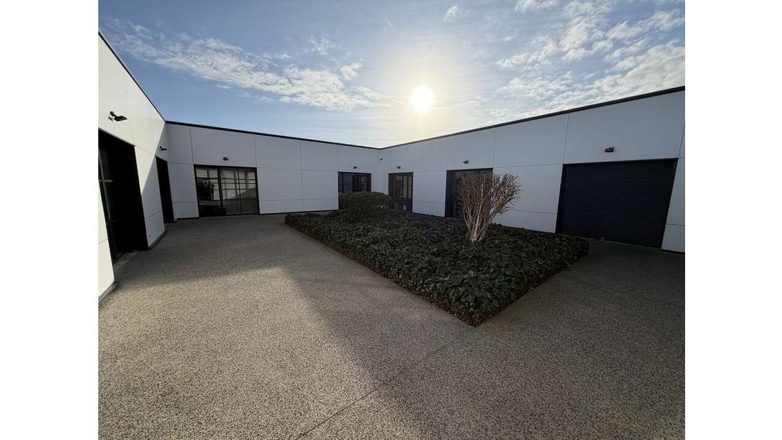 VALENCE - LOCAL D'ACTIVITE - ENTREPOT à louer