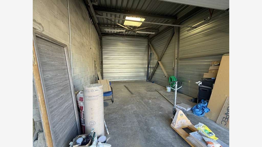 Local d'activité bureau de 69m² à louer à Valence