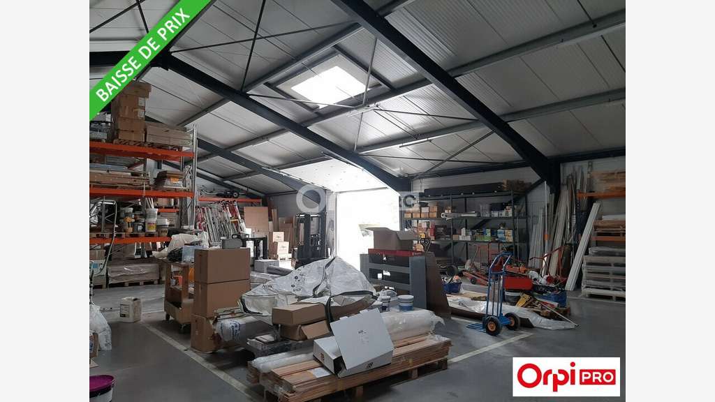 Local d'activité 640m² à louer à Valence
