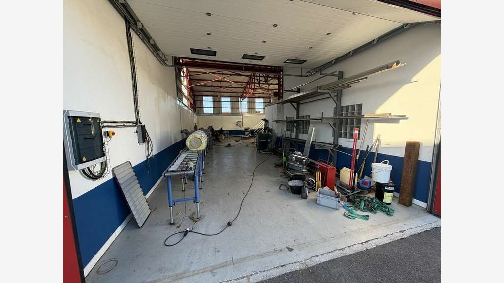 Entrepôt atelier 350m² à louer en ZI Valence Sud