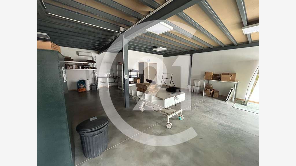 Loue local activité 200m² Valence Sud Les Auréats