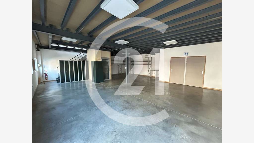 Loue local activité 200m² Valence Sud Les Auréats