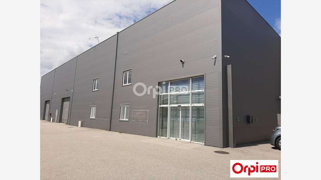 Local d'activité 1224m² à louer à Valence