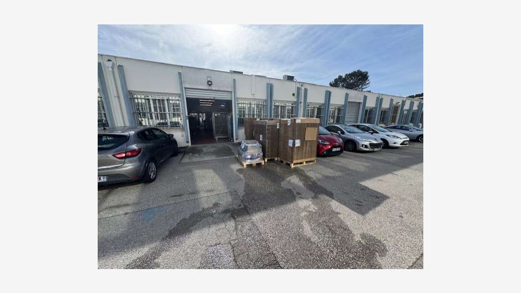 Location local d'activité bureaux 480m² Vallauris