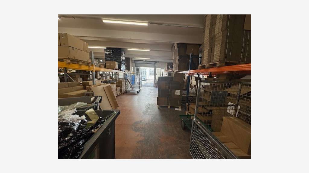 Location local d'activité bureaux 480m² Vallauris