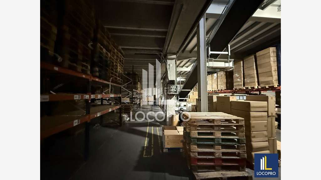 A louer local d'activité de 3087m² à Vallauris