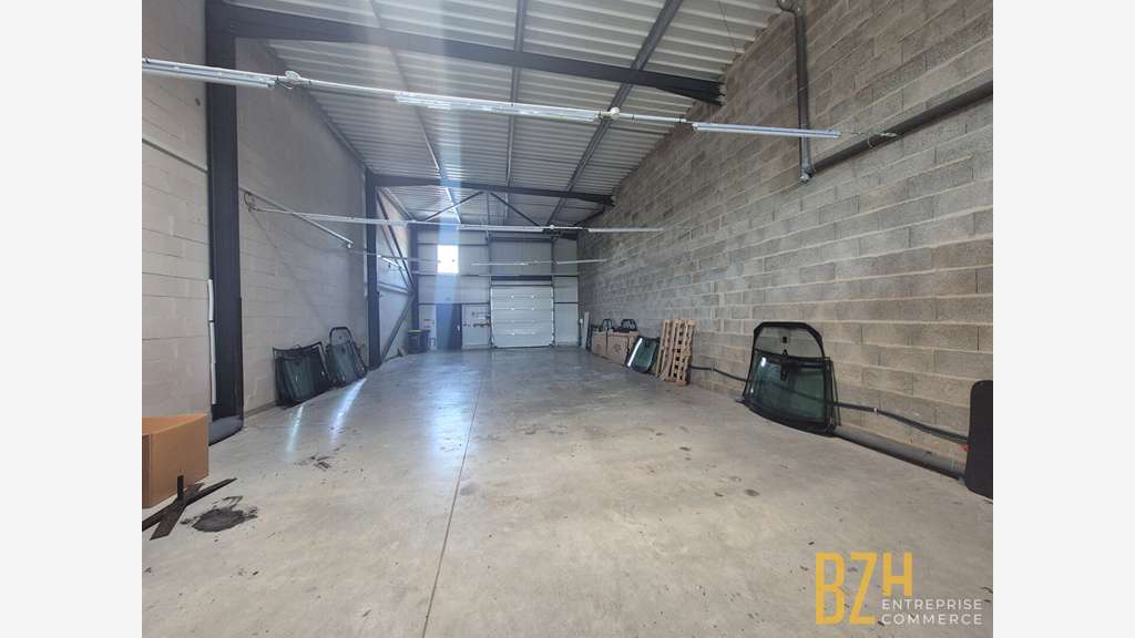 A louer local d'activité 200m² Vannes Ouest