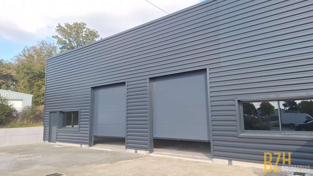 A louer local 360m² dans zone activité sur Vannes