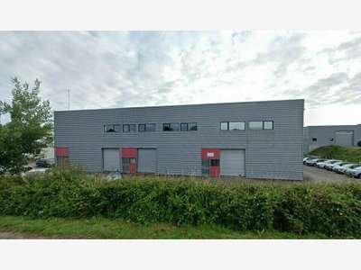 A louer entrepôt de 230m² proche 4 voies Vannes