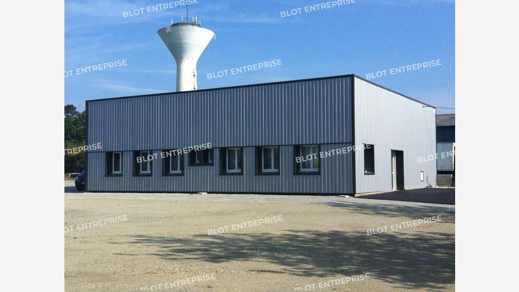 A louer local d'activités 180m² ZI Vannes