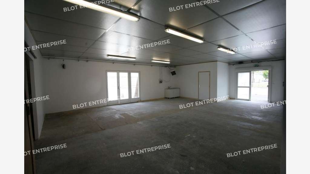 A louer local d'activités 180m² ZI Vannes