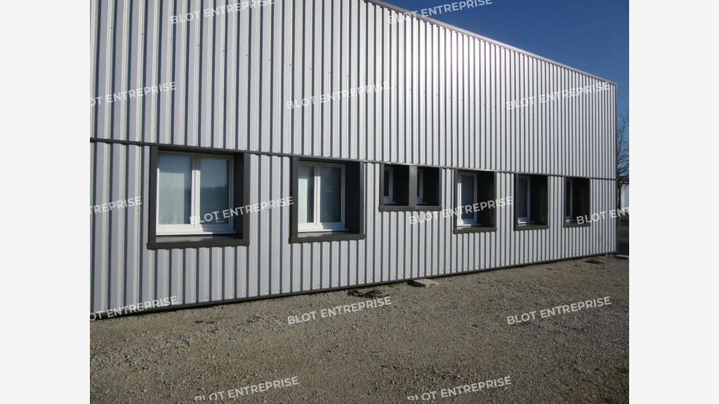 A louer local d'activités 180m² ZI Vannes
