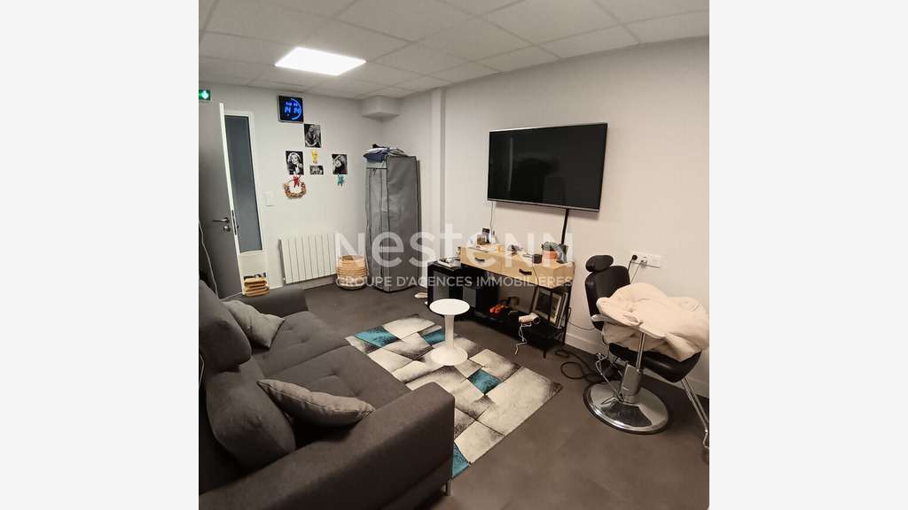 A louer local d'activité Vannes 6 pièces 240 m2