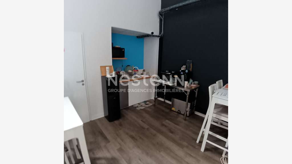 A louer local d'activité Vannes 6 pièces 240 m2