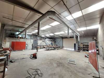 A louer local d’activité 280m² Vannes zone du Prat