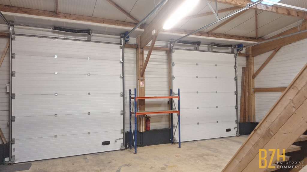A louer - Local d'activité 210 m² - VANNES NORD