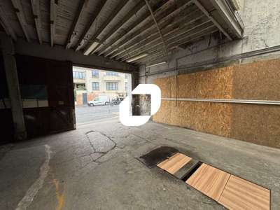 Location Locaux d'activités - Entrepôts à Vanves