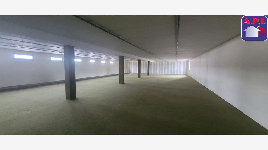 Loue local commercial 338m² à l'entrée de Varilhes