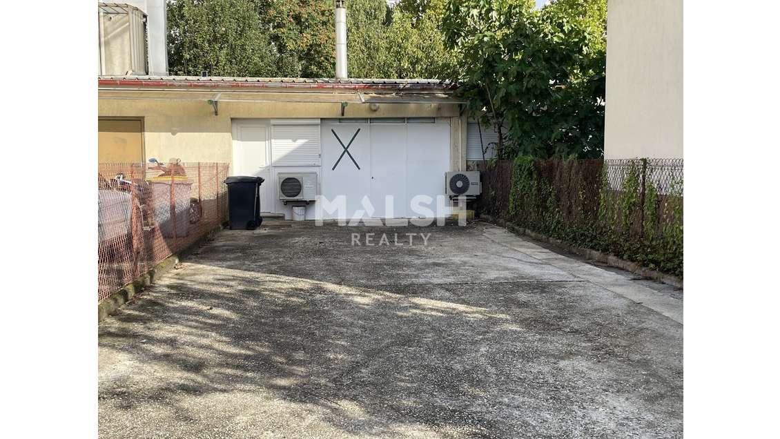 A louer local d'activités 120m² à Vaulx-en-Velin