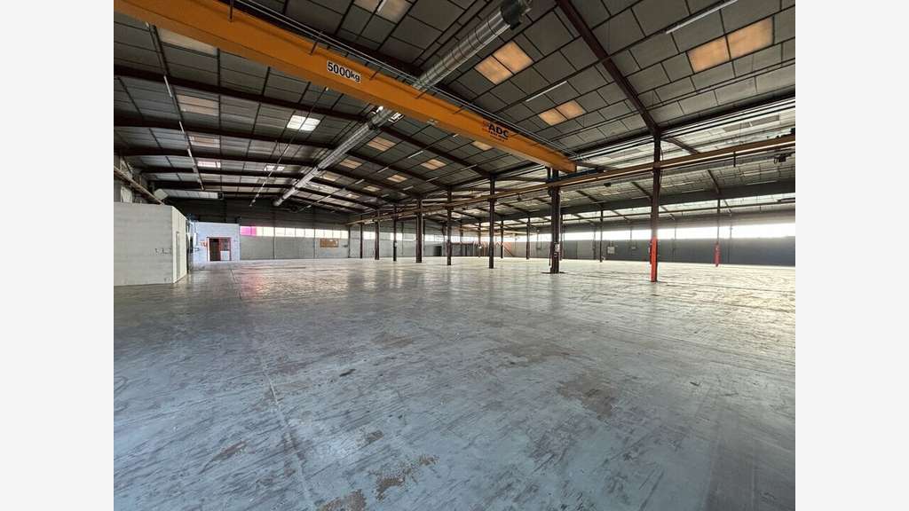 Bâtiment industriel 2749m² à louer Vaulx-en-Velin