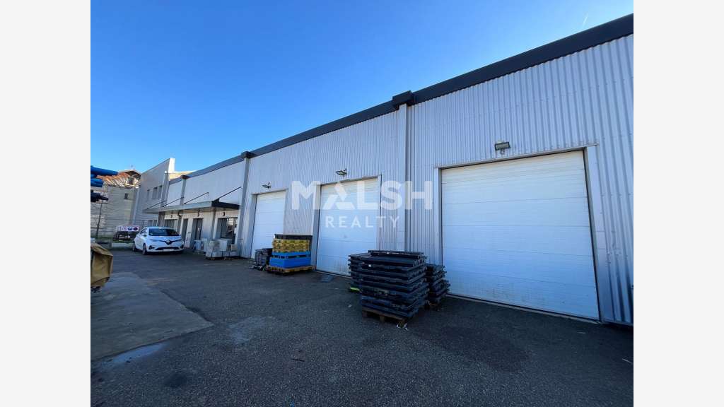 A louer locaux d'activités 2909m² à Vaulx en Velin
