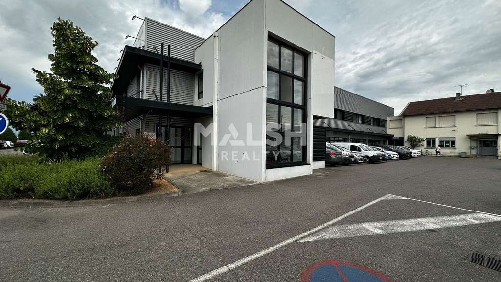 A louer locaux d'activités 2909m² à Vaulx en Velin