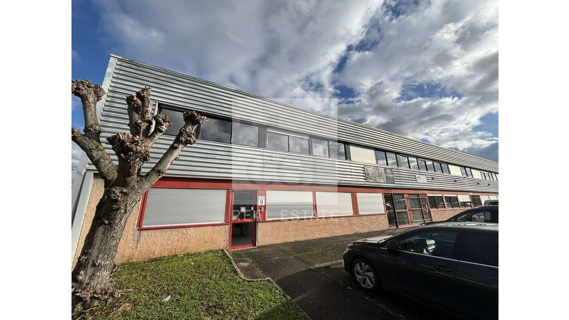 A louer local activités de 280m² à Vaulx-en-Velin