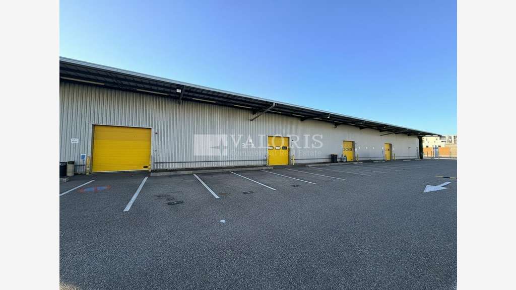 Entrepôt logistique 2372m² à louer Vaulx-en-Velin