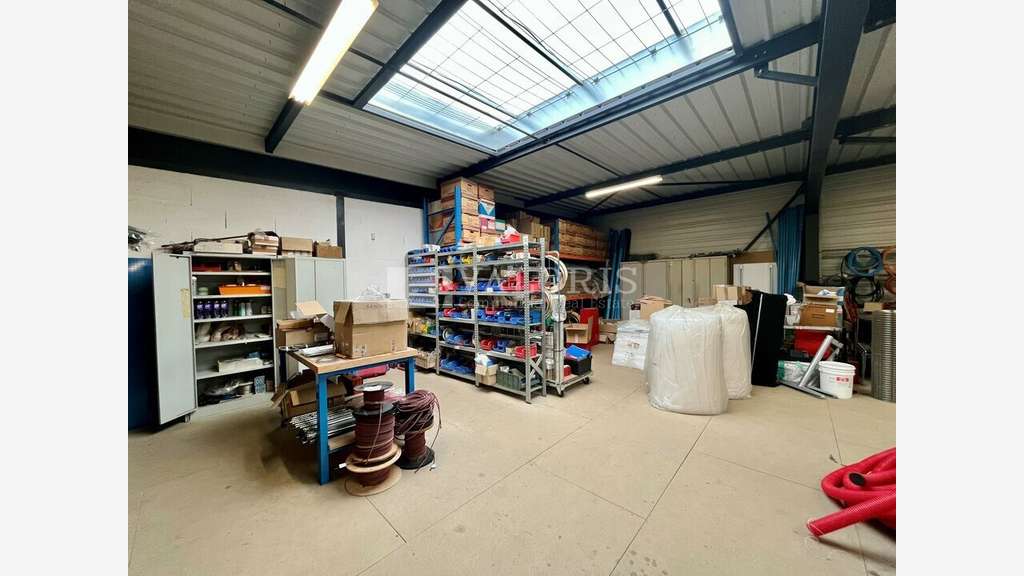 A louer  local mixte 615m² à Vaulx-en-Velin